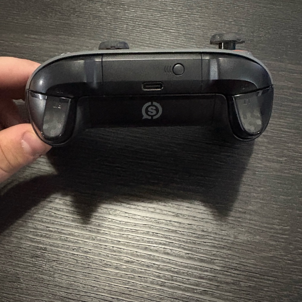 Gray Gaming Controller - Picture 3 of 4
